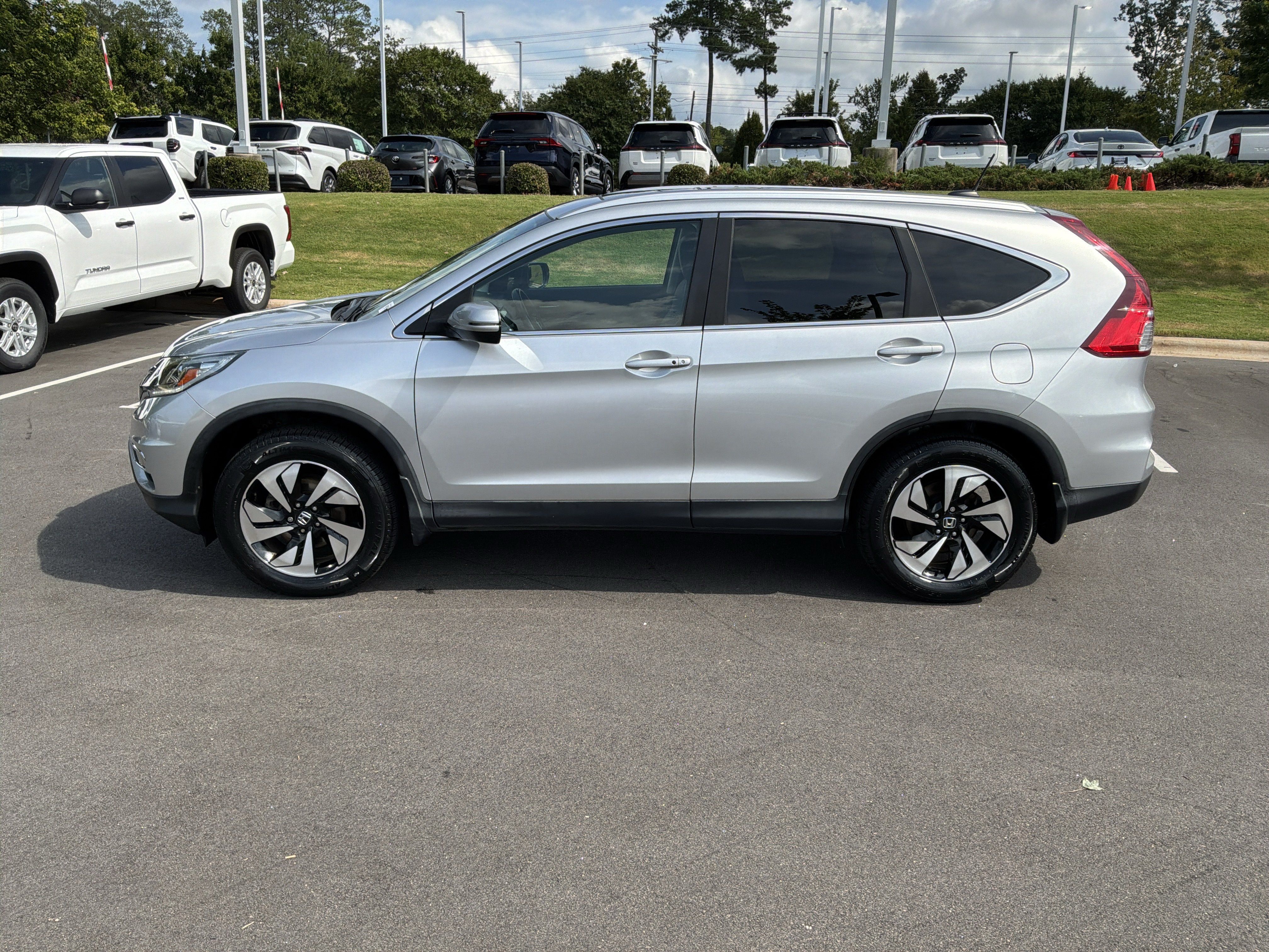 Used 2015 Honda CR-V Touring image 7