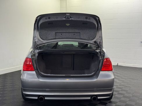 Used 2011 BMW 335i xDrive Sedan image 35