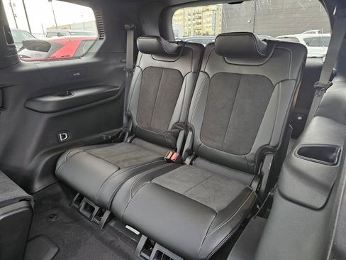 New 2025 Jeep Grand Cherokee L Altitude image 16