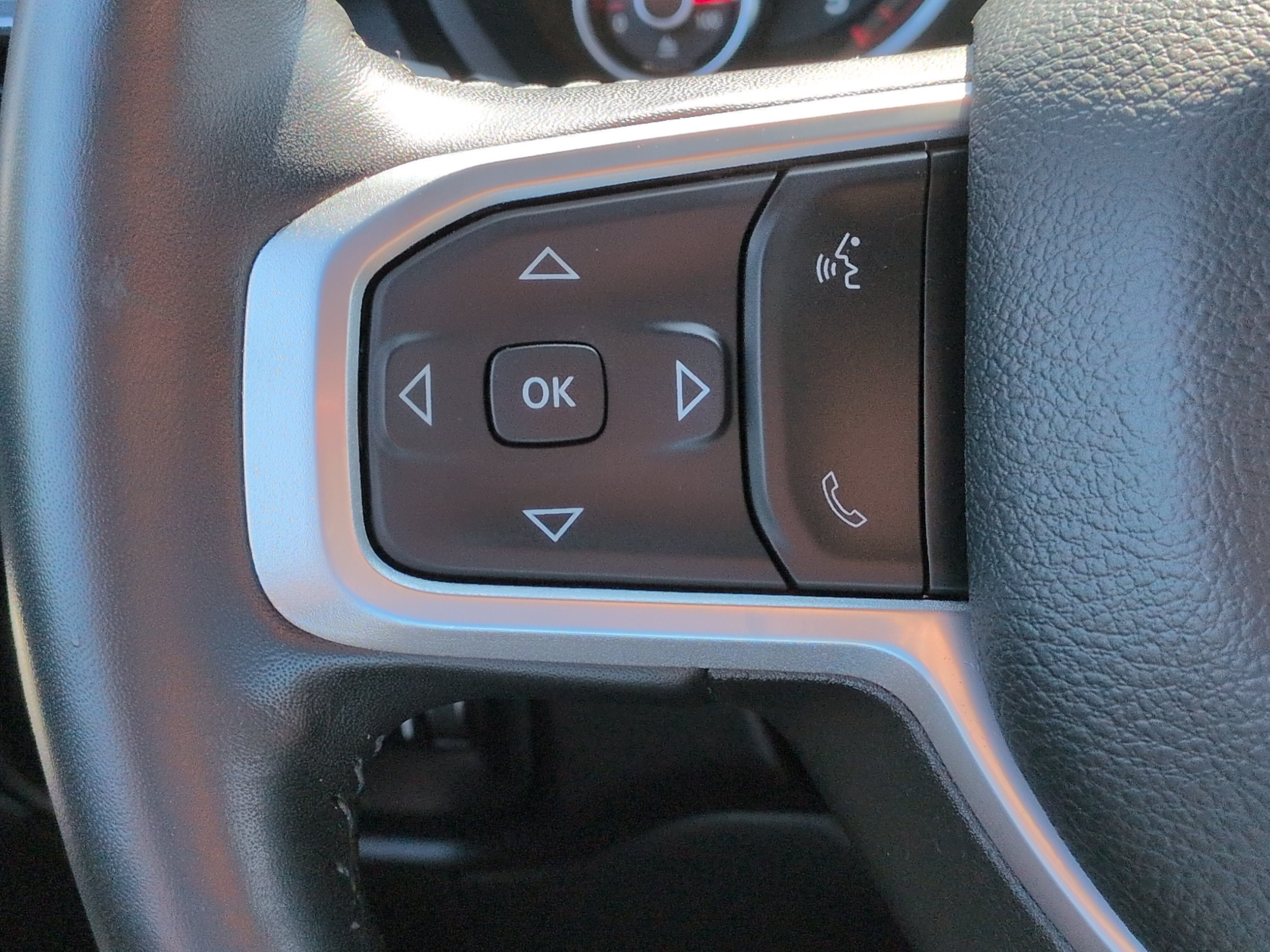 Certified 2024 RAM 2500 Big Horn w/ Night Edition AWD/4WD image 23