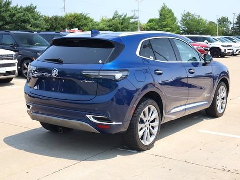 Used 2022 Buick Envision Avenir w/ Technology Package II FWD image 5