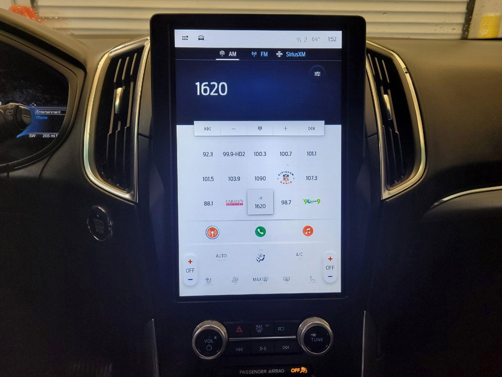 Used 2022 Ford Edge Titanium AWD/4WD image 25
