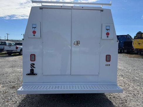 New 2026 Ford E-350 and Econoline 350 Super Duty w/ Power Equipment Group RWD image 5