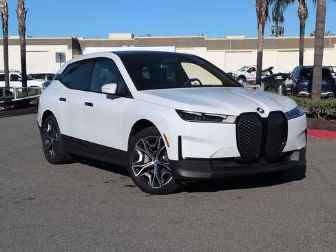 Certified 2024 BMW iX xDrive50 image 2