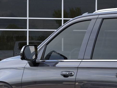 New 2026 Chevrolet Suburban Premier AWD/4WD image 12