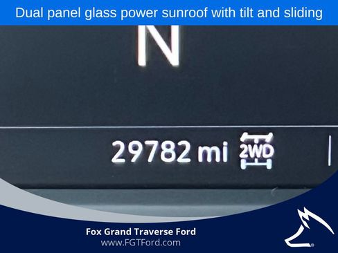 Used 2023 Cadillac XT4 Sport w/ Cold Weather Package AWD/4WD image 7