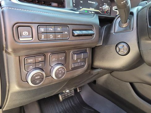 Used 2024 GMC Yukon XL Denali Ultimate w/ LPO, Floor Liner Package AWD/4WD image 24