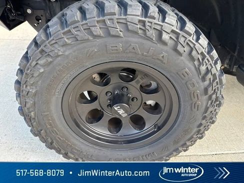Used 2018 Jeep Wrangler Unlimited Sport S AWD/4WD image 3