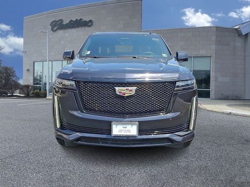 Certified 2024 Cadillac Escalade ESV Sport Platinum AWD/4WD image 2