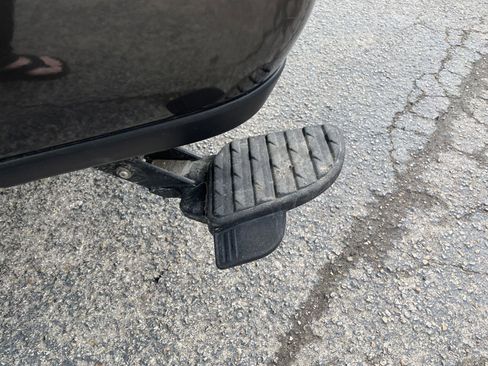 Used 2023 RAM 1500 Big Horn AWD/4WD image 38