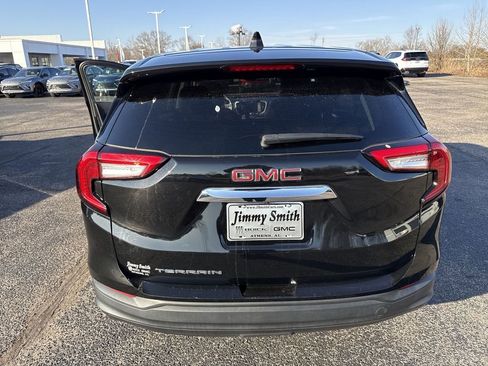 Certified 2022 GMC Terrain SLE image 33