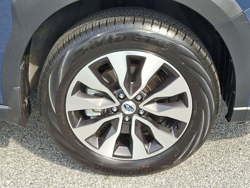 Certified 2025 Subaru Outback Limited AWD/4WD image 9