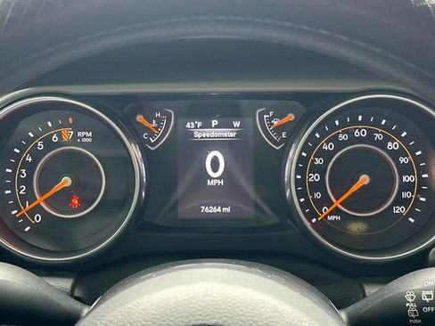 Used 2018 Jeep Wrangler Unlimited Sport image 22