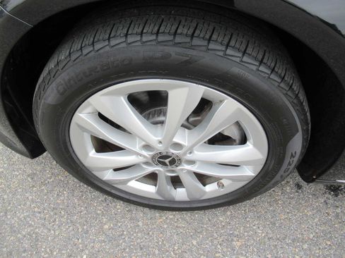 Used 2019 Mercedes-Benz C 300 4MATIC Sedan image 11