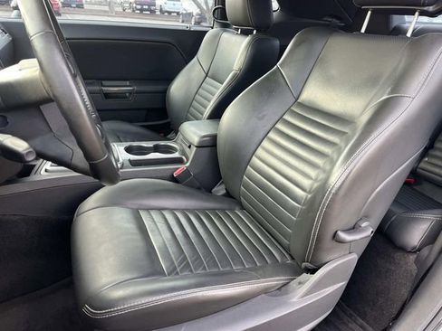 Used 2010 Dodge Challenger R/T image 23