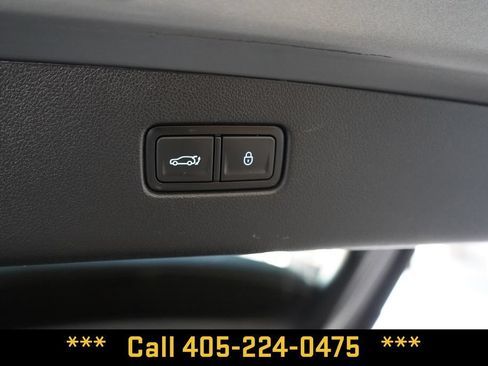 Used 2023 Genesis GV70 2.5T w/ Select Package AWD/4WD image 28