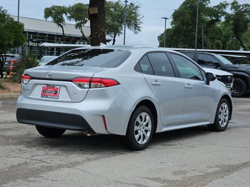Certified 2026 Toyota Corolla LE FWD image 5