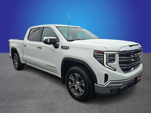 Used 2025 GMC Sierra 1500 SLT RWD image 3