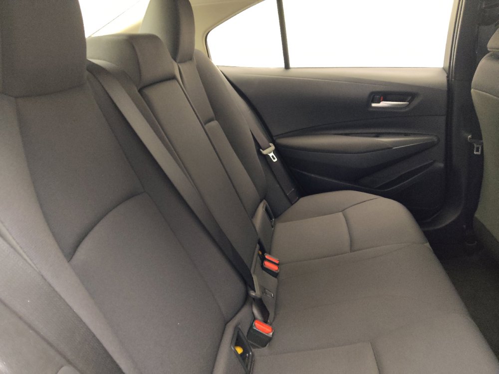 Used 2021 Toyota Corolla LE FWD image 19