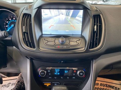 Used 2016 Ford Escape SE w/ Equipment Group 201A image 22