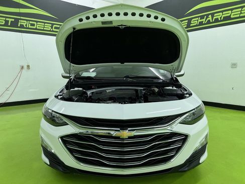 Used 2020 Chevrolet Malibu LS w/ Driver Confidence Package II FWD image 4