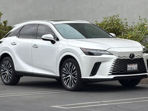 Used 2023 Lexus RX 350 w/ Cold Area Package AWD/4WD image 5