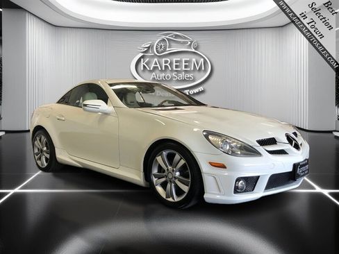 Used 2011 Mercedes-Benz SLK 300 image 3