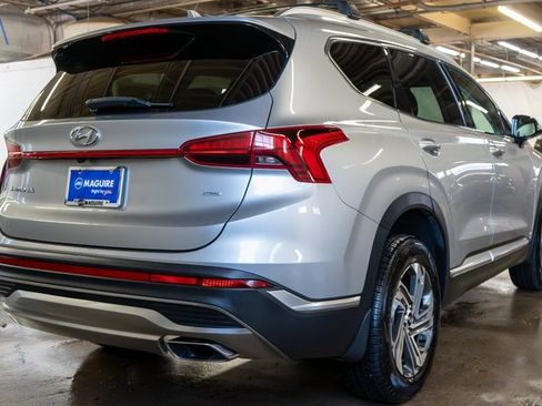Used 2022 Hyundai Santa Fe SEL image 6