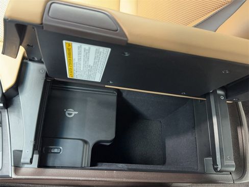 Used 2020 Lexus ES 350 w/ Premium Package image 31