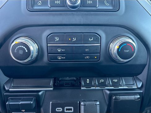 Used 2022 GMC Sierra 3500 Pro w/ Convenience Package image 14