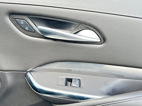 Used 2024 Cadillac XT4 Premium Luxury image 19