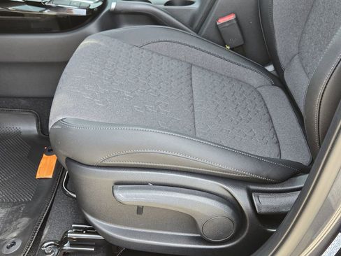 New 2026 Kia Seltos S FWD image 19