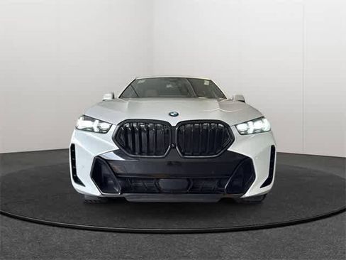 Used 2026 BMW X6 xDrive40i image 2