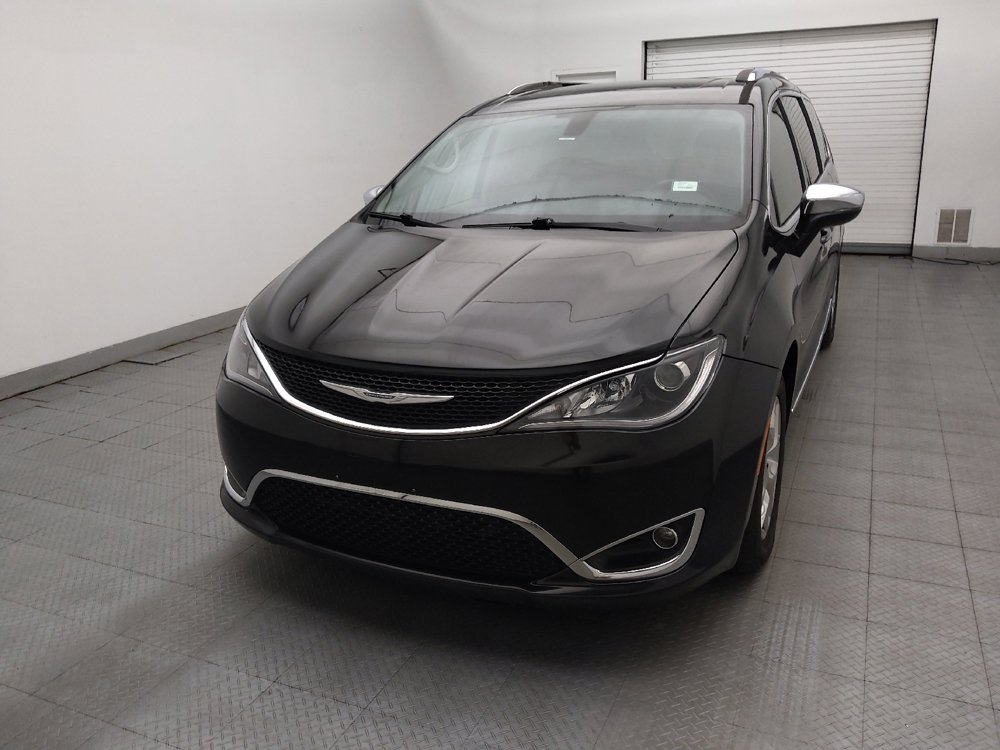 Used 2017 Chrysler Pacifica Limited FWD image 15