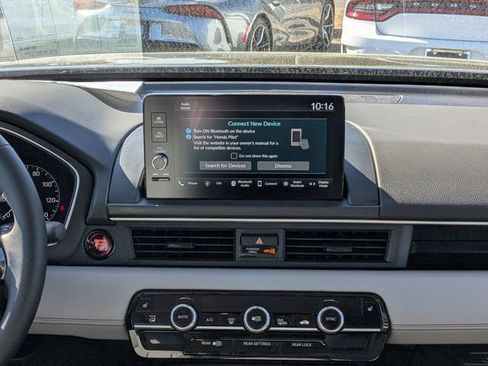 New 2025 Honda Pilot EX-L image 18