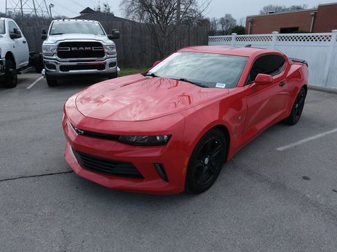Used 2017 Chevrolet Camaro LT RWD image 11