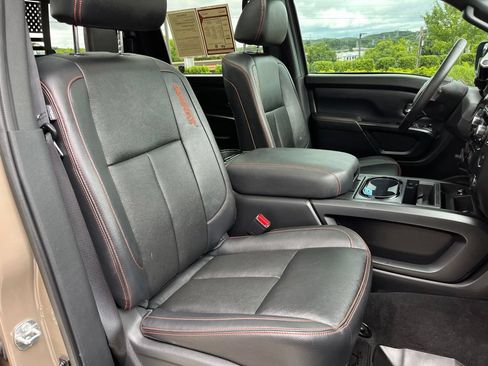 Used 2024 Nissan Titan PRO-4X w/ Pro-4x Convenience Package AWD/4WD image 31