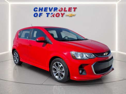 Used 2017 Chevrolet Sonic LT FWD image 1