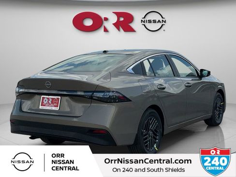 New 2026 Nissan Sentra SV w/ SV Convenience Package FWD image 5
