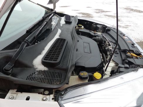 Used 2017 Ford Escape SE w/ SE Leather Comfort Package image 16