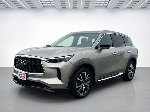 Used 2023 INFINITI QX60 Sensory w/ Vision Package AWD/4WD image 8