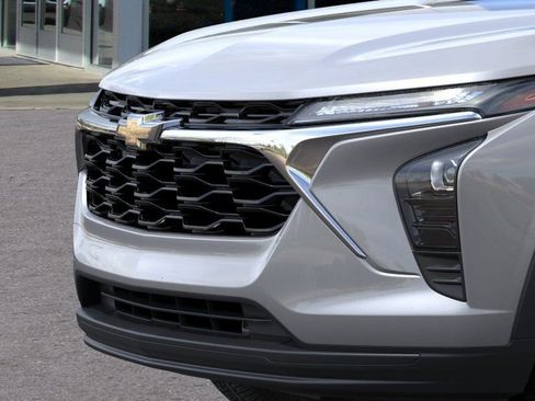 New 2026 Chevrolet Trax LS w/ LS Convenience Package FWD image 13