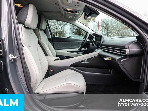 Used 2023 Hyundai Elantra Limited image 22