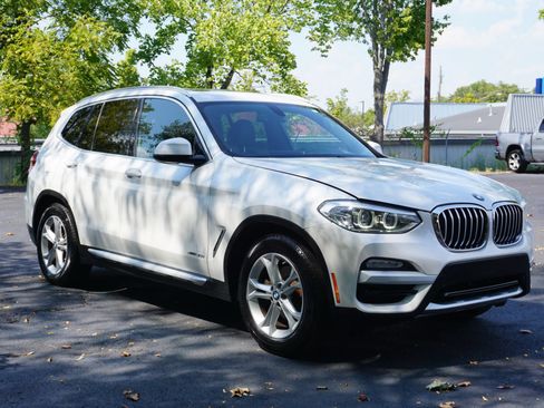 Used 2018 BMW X3 xDrive30i AWD/4WD image 3