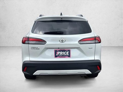 Used 2026 Toyota Corolla Cross XLE FWD image 6