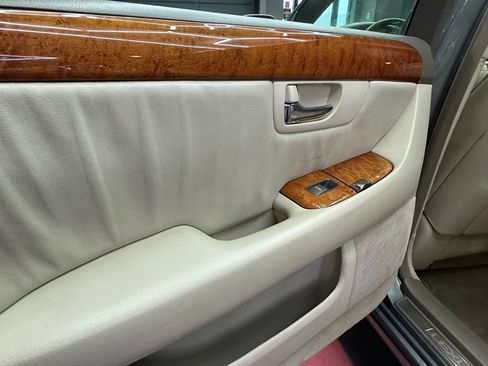 Used 2002 Lexus LS 430 image 19