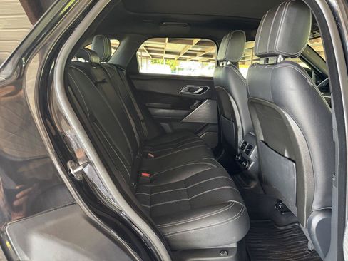 Used 2019 Land Rover Range Rover Velar R-Dynamic SE AWD/4WD image 42