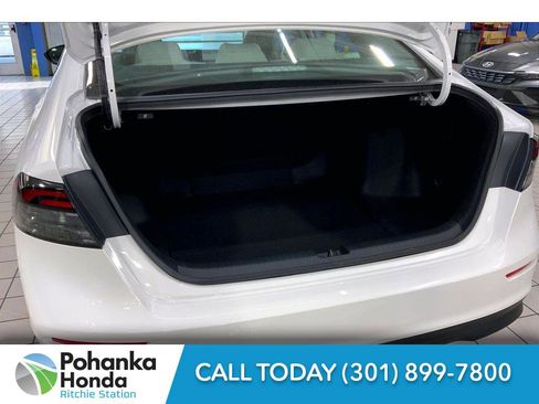 Used 2025 Honda Accord SE image 12