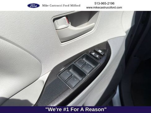 Used 2014 Toyota Sienna LE FWD image 13