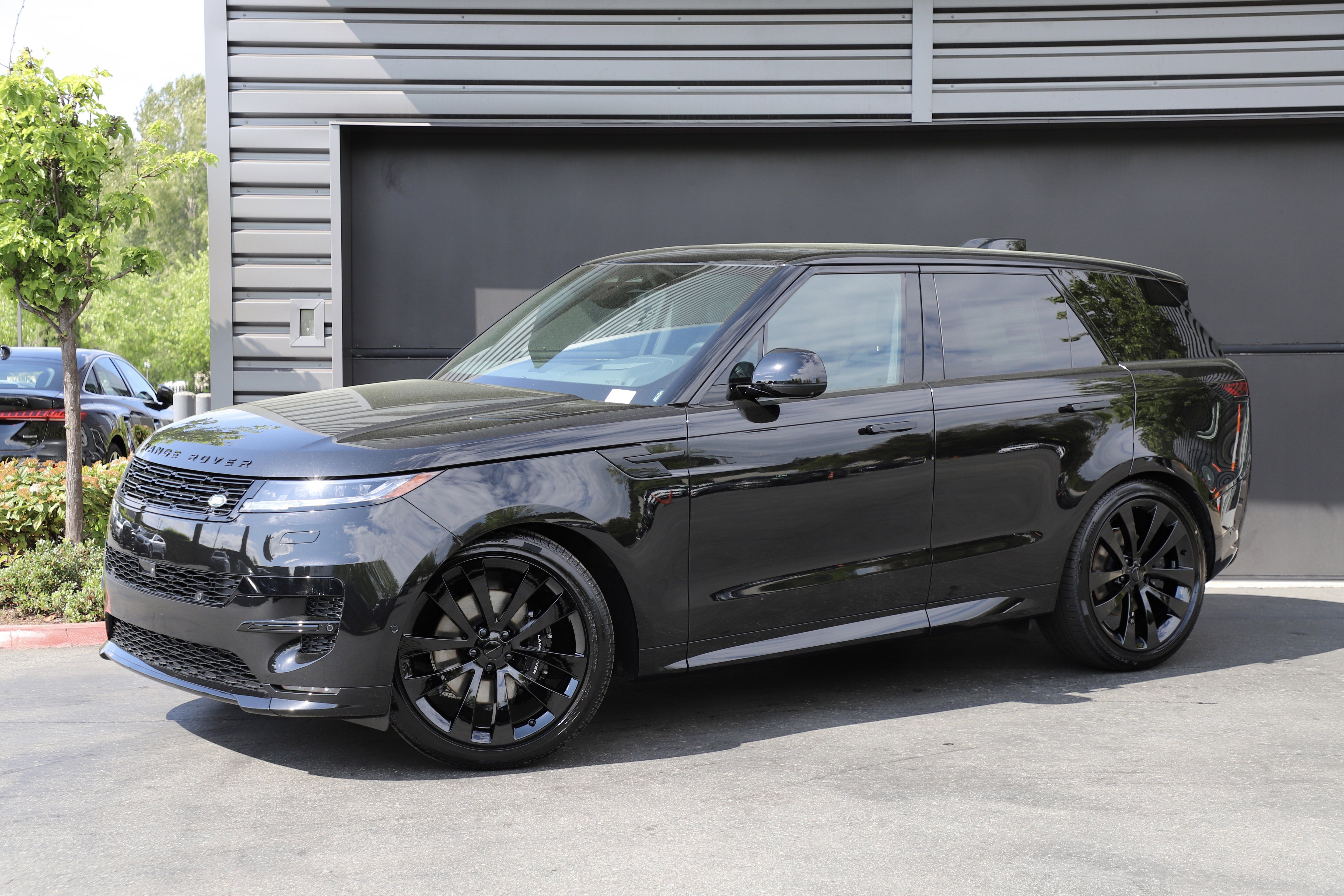 New 2026 Land Rover Range Rover Sport Dynamic SE AWD/4WD image 1